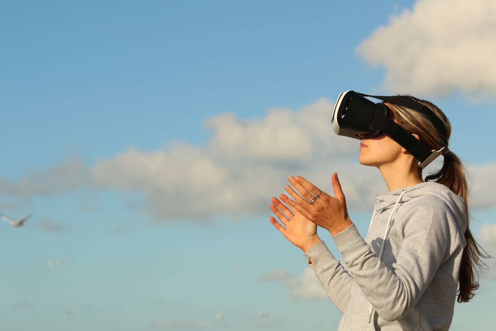 What’s hot ? AR or VR ? Augmented Reality or Virtual Reality ? Here’s some data [2019]